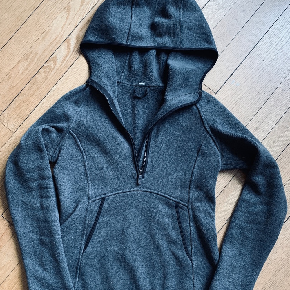 Lululemon women’s quarter-zip hooded pullover, charcoal grey, size 6
